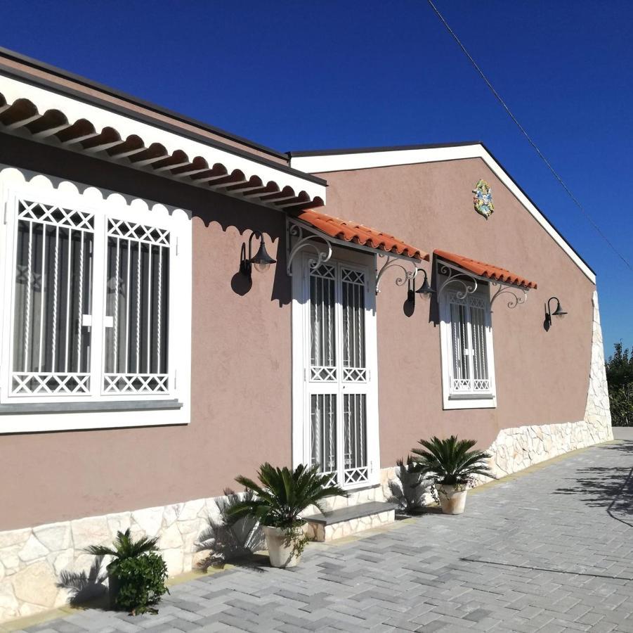 Il Limoneto Di Leo Villa Маскали Екстериор снимка