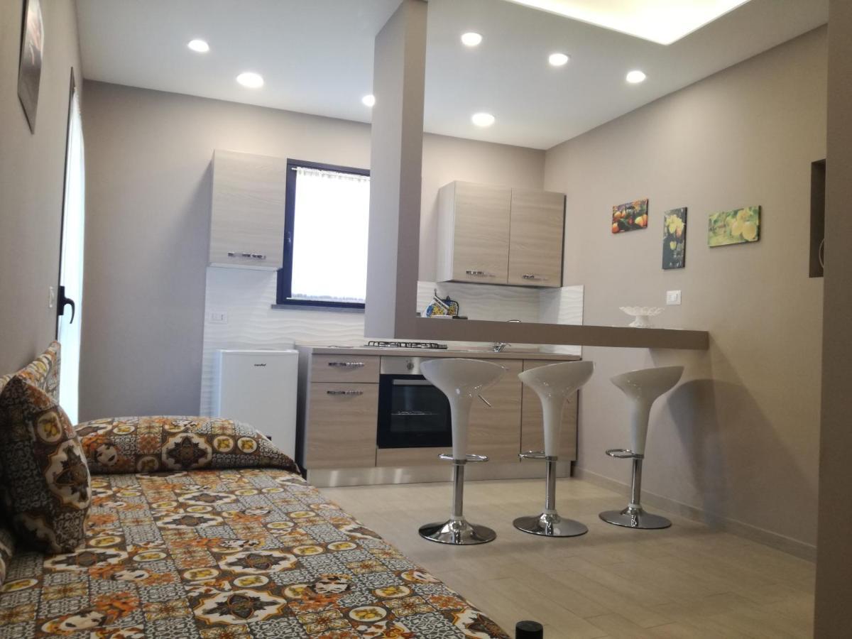 Il Limoneto Di Leo Villa Маскали Екстериор снимка